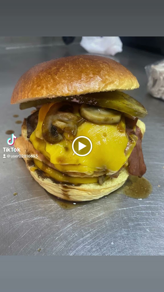 Bocateria y papas asadas — Comida y bebida