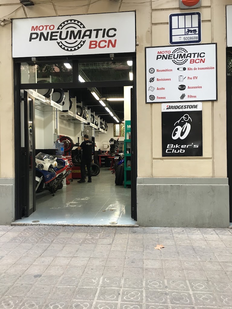 Neumaticos de Moto Pneumatic BCN — Exterior