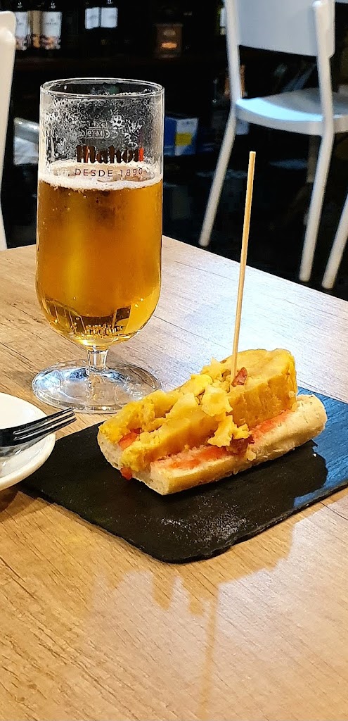 La Vila de Itaca — Comida y bebida