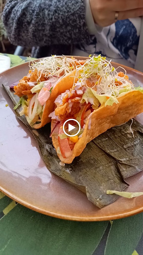 Restaurante E-Tika — Videos