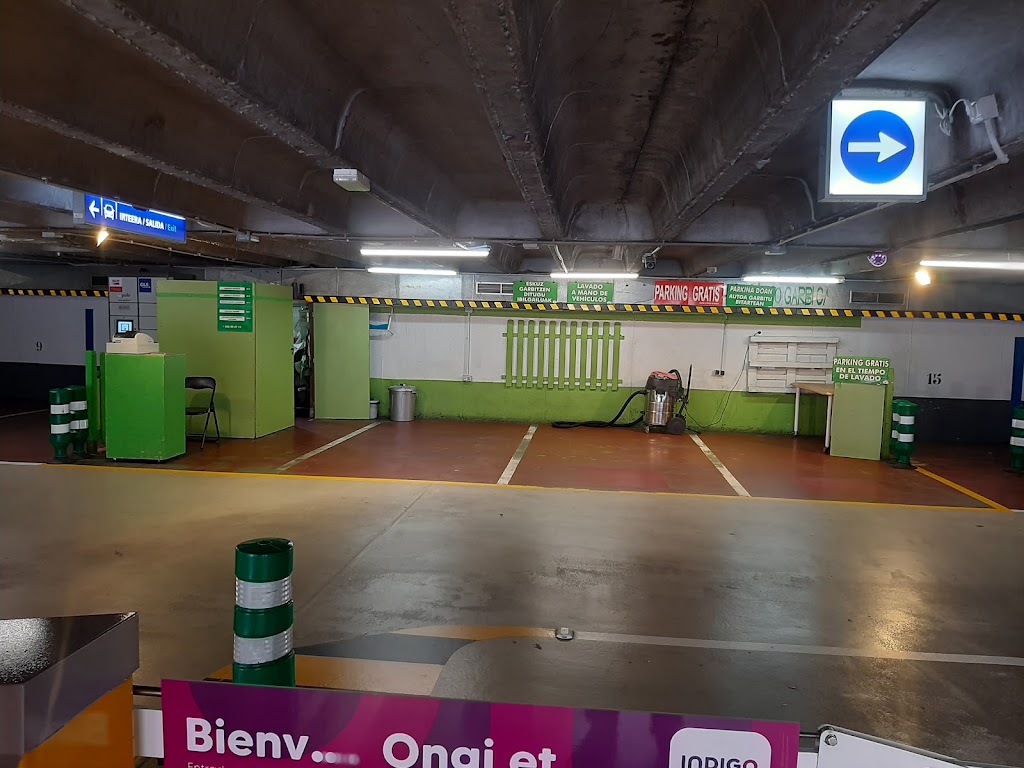 Lavado de coche en Eibar ECO GARBI CAR WASH — Interior