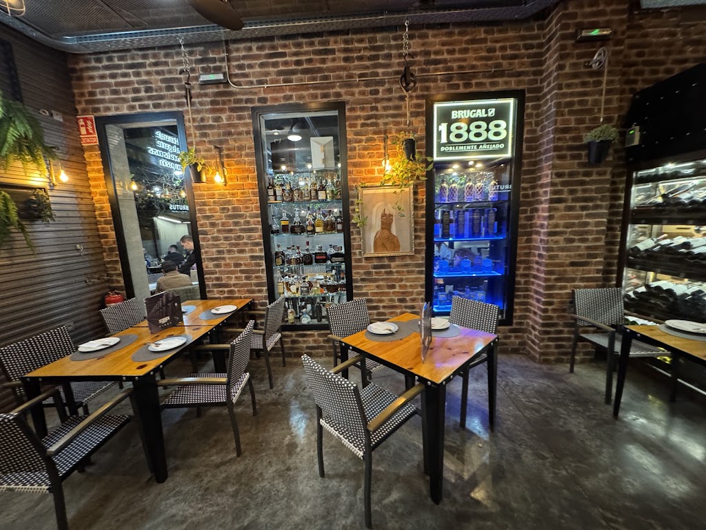 Bistro Bar Secuencia Nueve — Ambiente