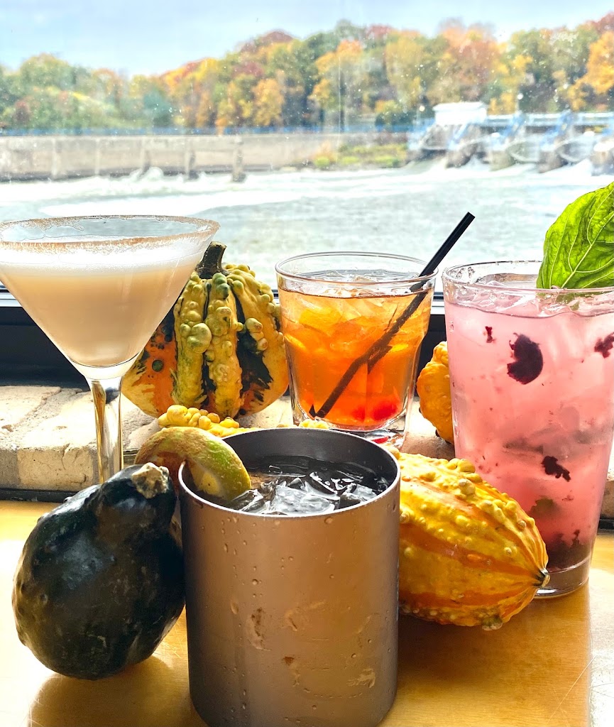  Fratellos Riverfront Restaurant