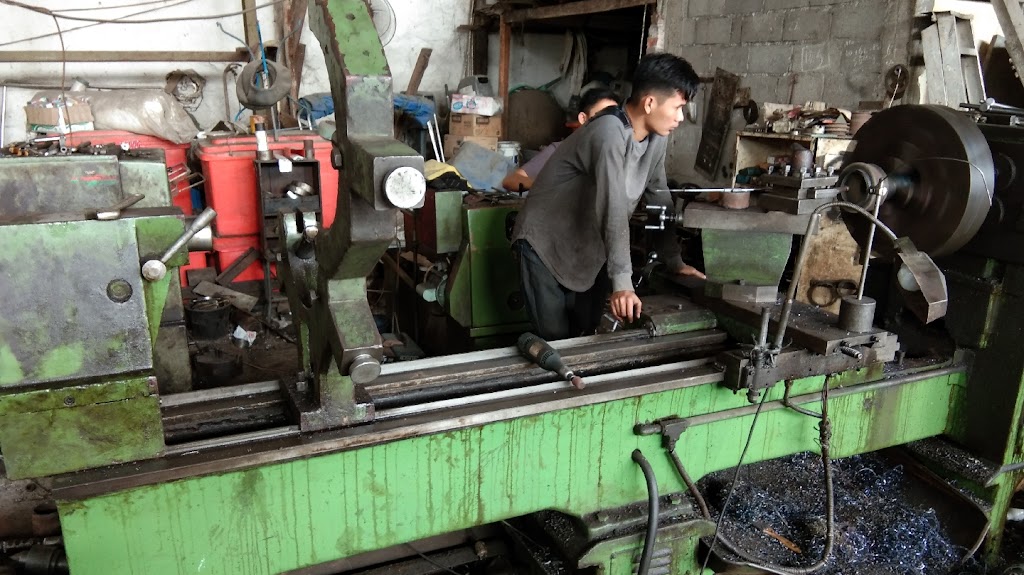 Bengkel Mobil Segaria Teknik