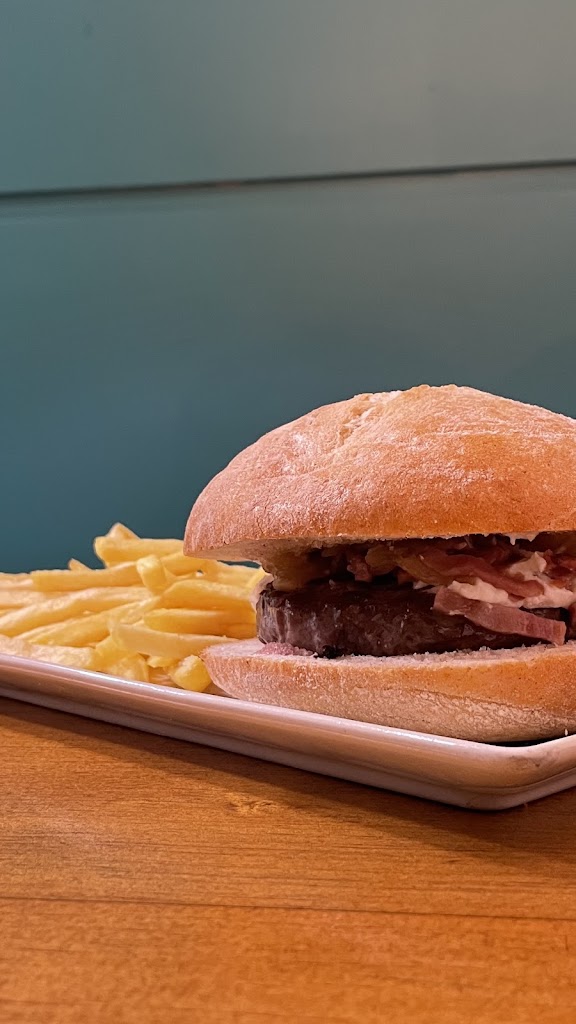 My house 08 — Hamburguesa