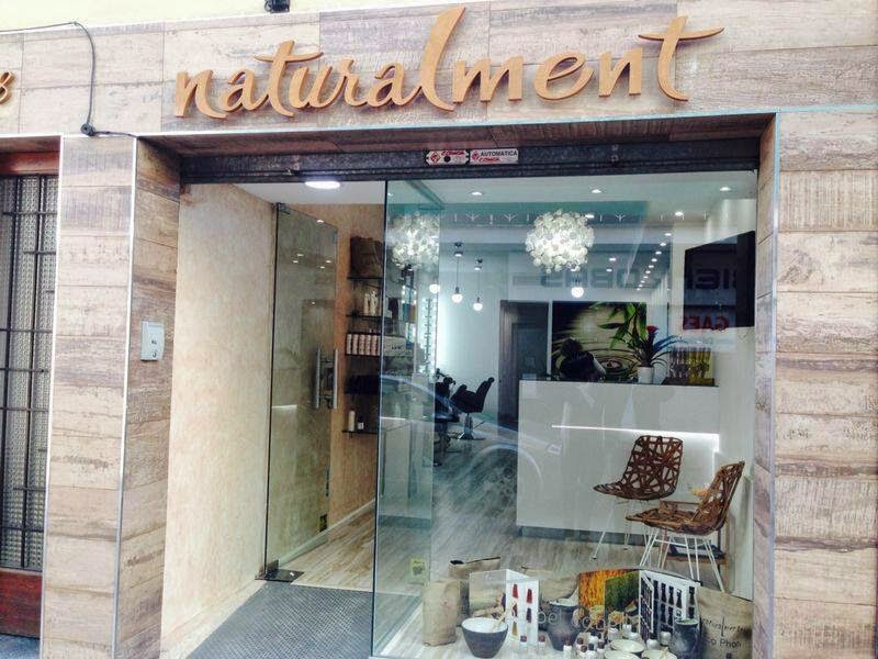 Peluqueria Ecologica Naturalment Premia Mar Plantas Henna Curly crioterapia capilar — Exterior