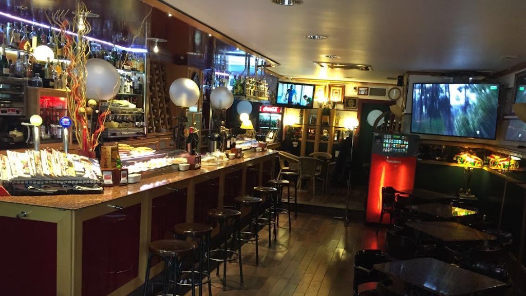 Bar Cafeteria Olimpia Park — Ambiente