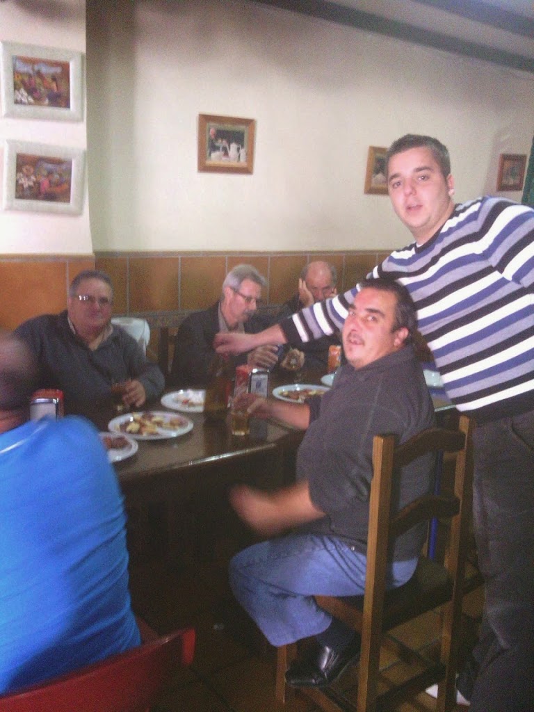 bar cafeteria los cuatro vientos — Del propietario