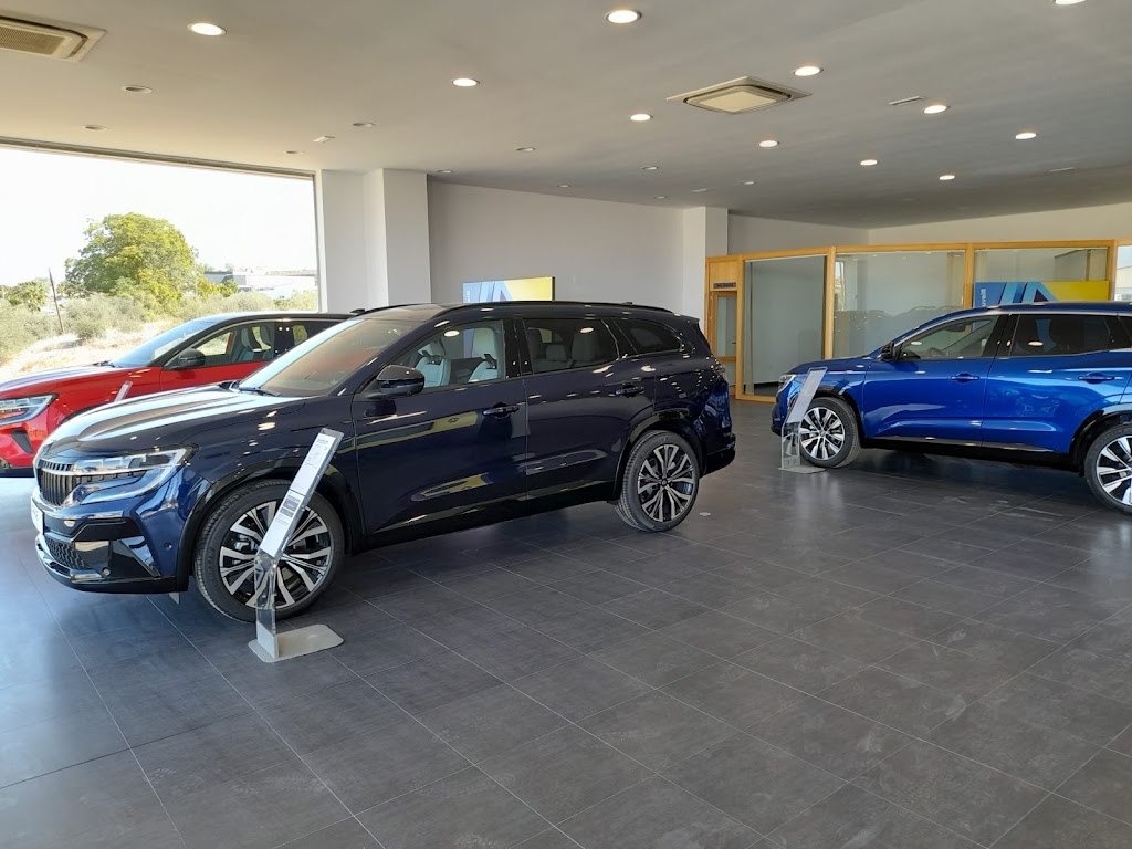 RENAULT MEZQUITA MOTOR LUCENA — Interior