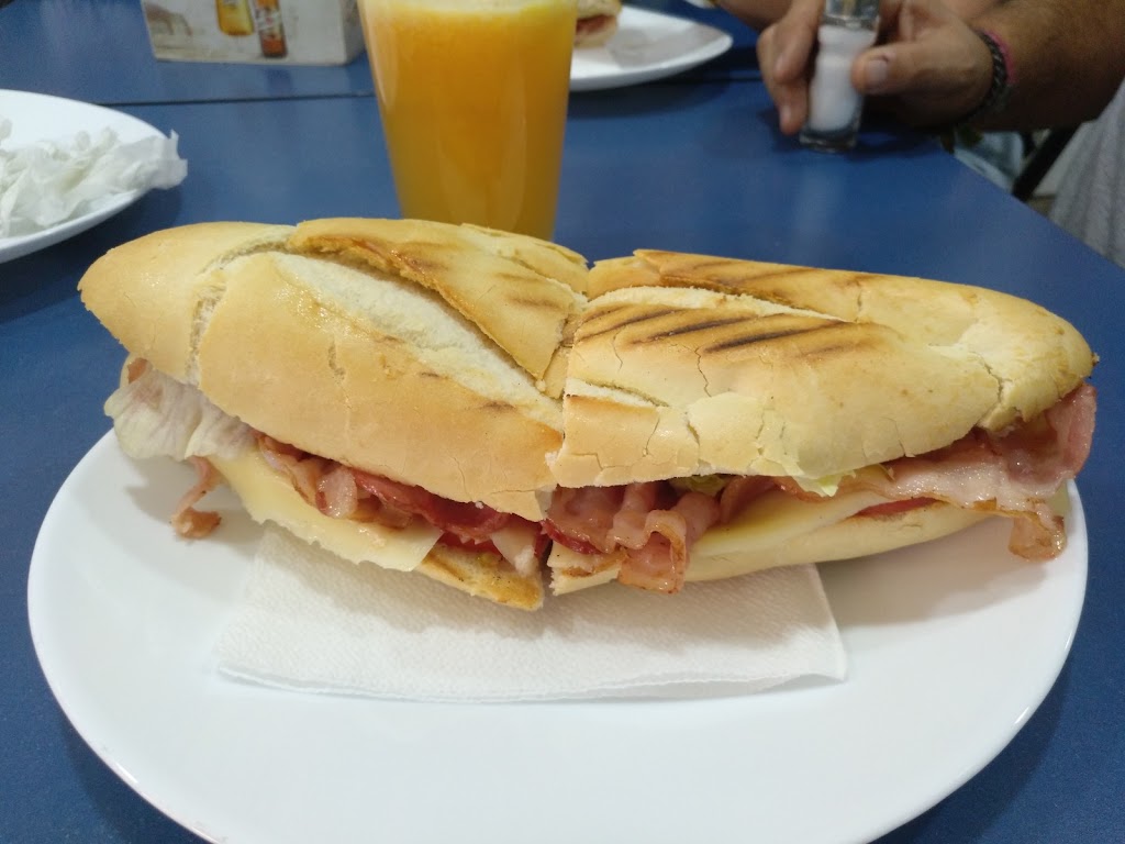 Cafe Bar Gali — Baguette
