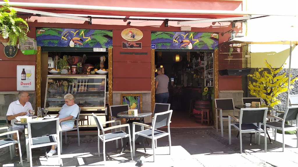 F & M Cafe — Ambiente