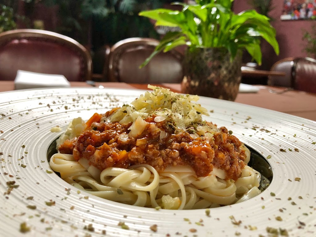 RESTAURANTE LA CASONA — Comida y bebida
