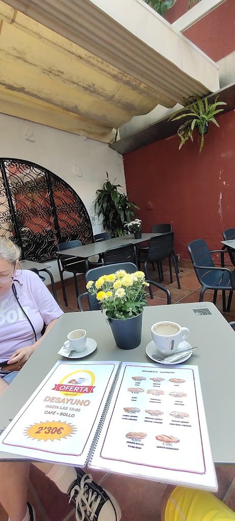 Cerveseria la Placa Calella — Ambiente