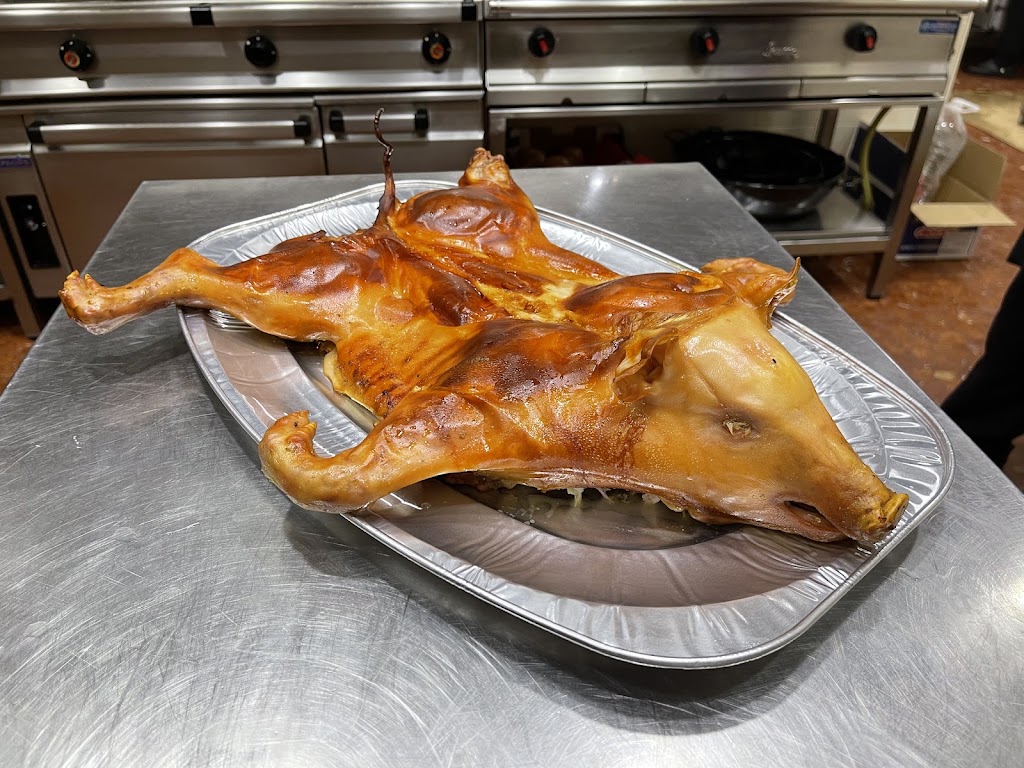 Casa Del Pollo Asado Maracena — Comida y bebida