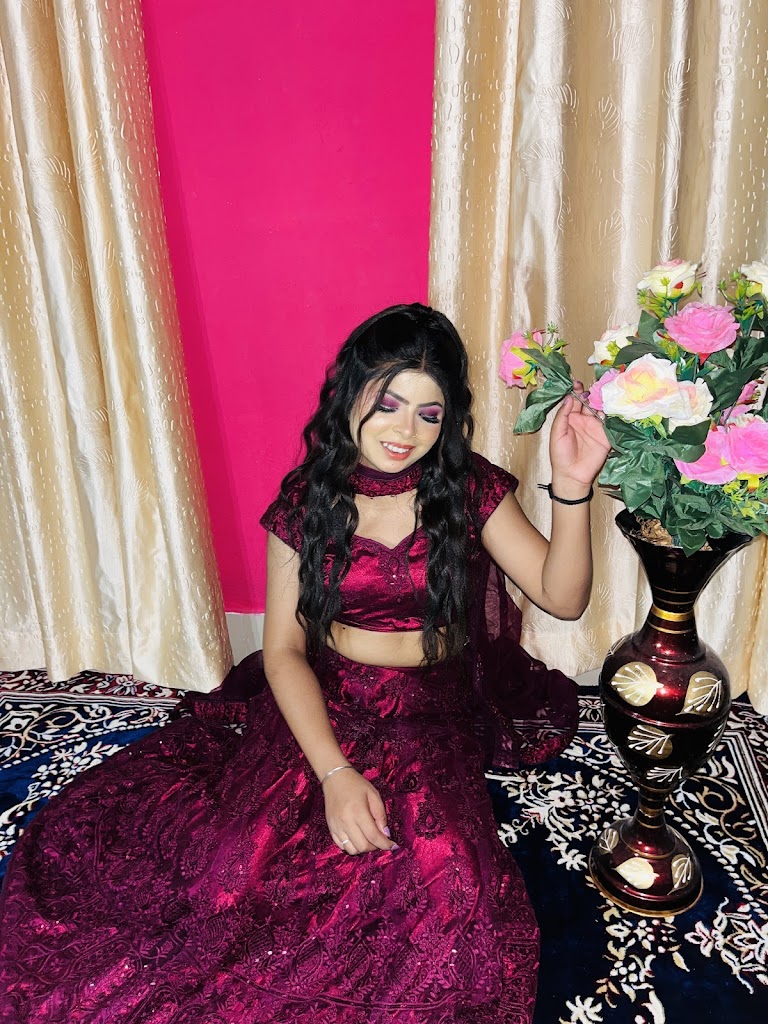 Priyanka Makeover Academy Salon Daltonganj Makeup Artist