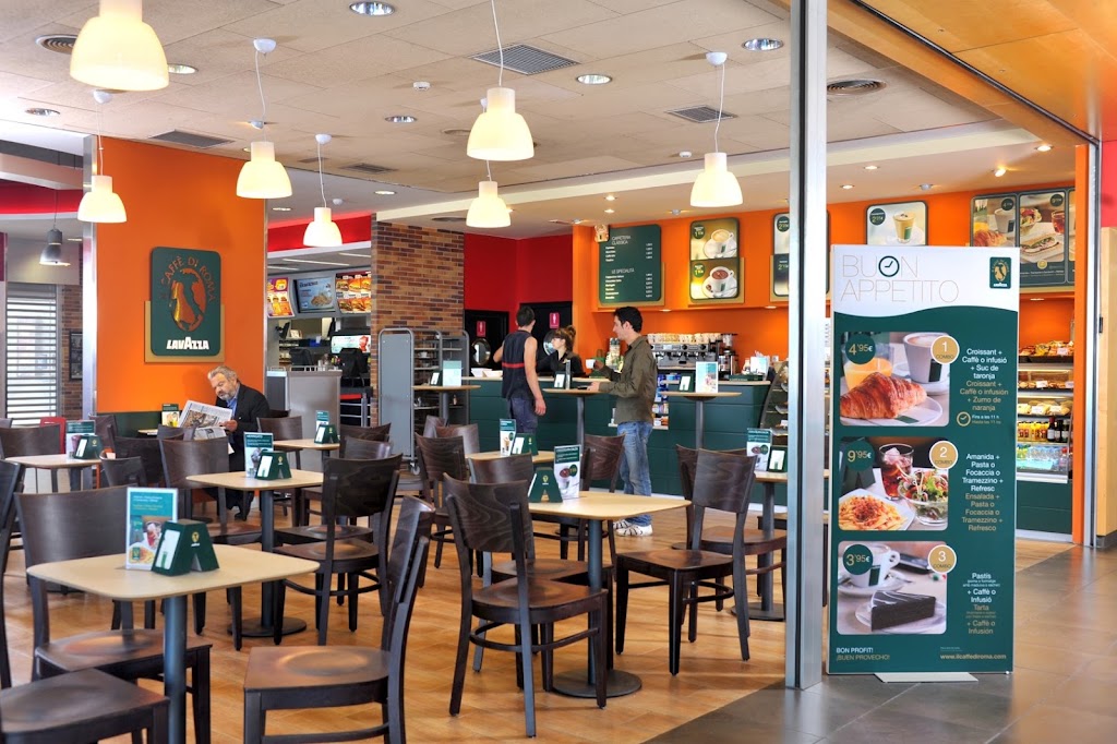 Area de Servicio Valles COMO — Ambiente