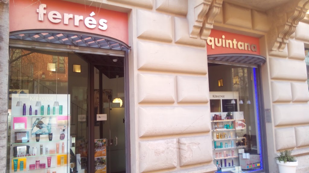 Perruqueria Ferres Quintana — Exterior