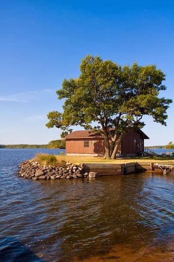  Deerfoot Lodge & Resort