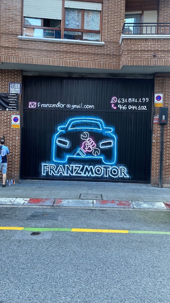 FRANZ MOTOR — Exterior
