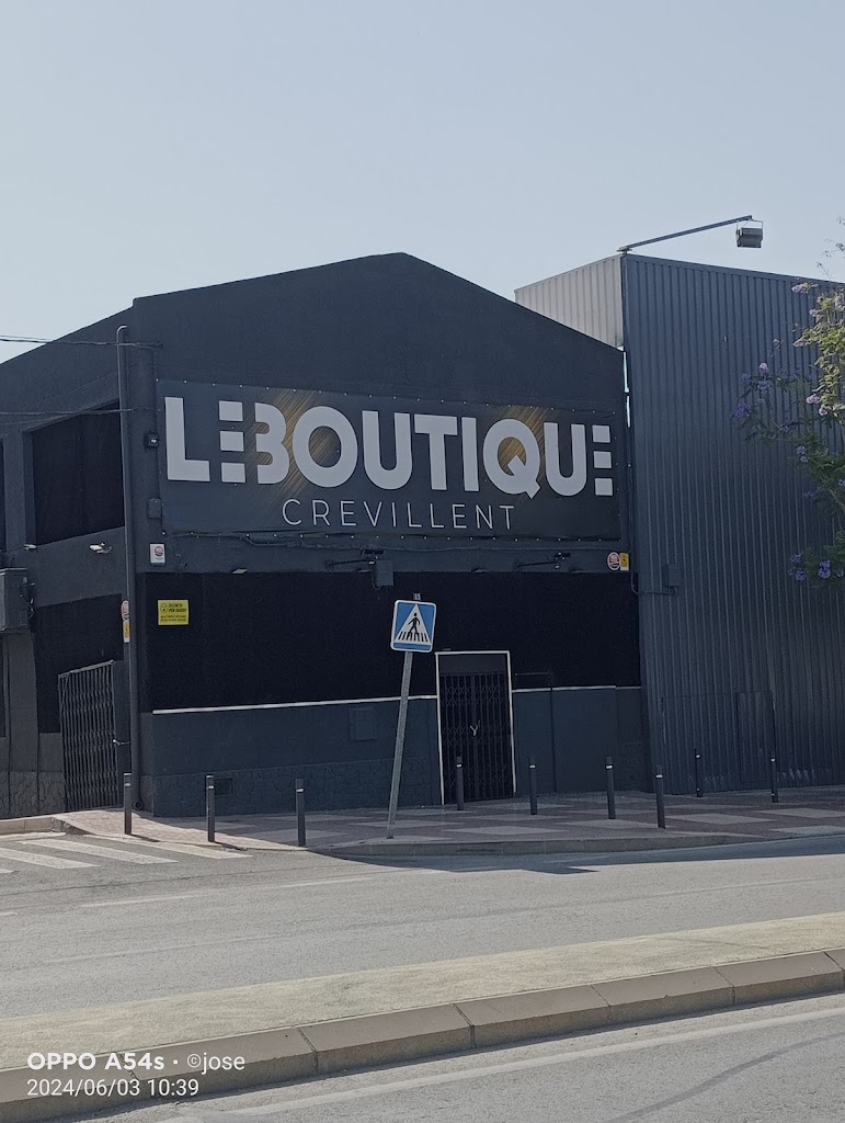 LE BOUTIQUE