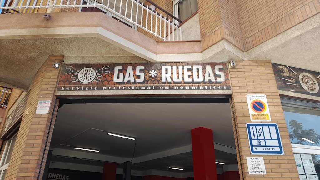 Gas Ruedas — Exterior