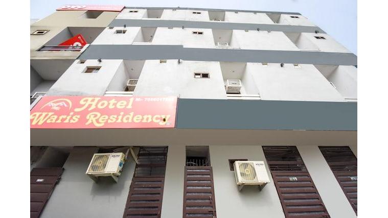 Oyo 49541 Hotel Waris Residency