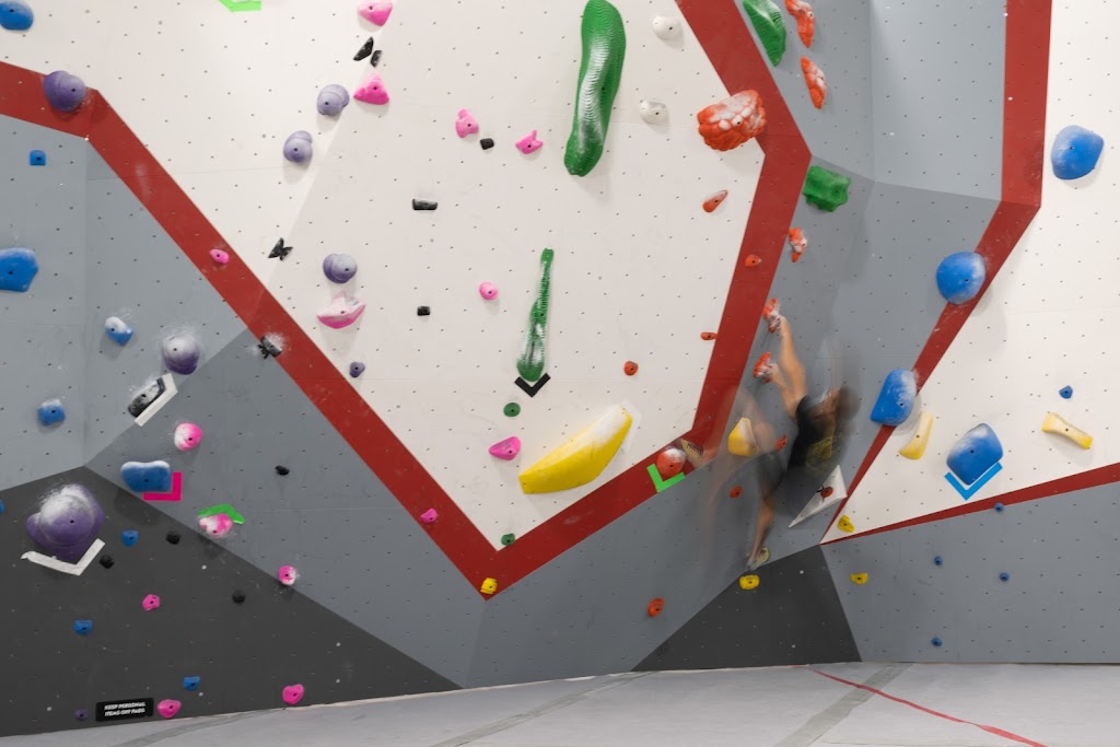  Adventure Rock WKP | Bouldering