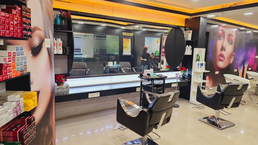 Calluna Budget Friendiy Unisex Salon Bridal Makeup Studio Changanacherry