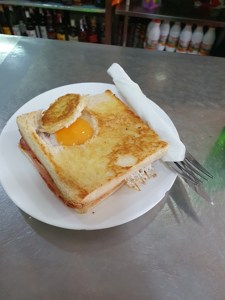 El Timple — Comida y bebida