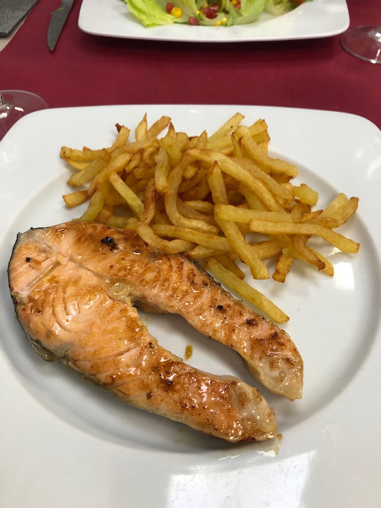 Bar Cafeteria Tastic — Comida y bebida