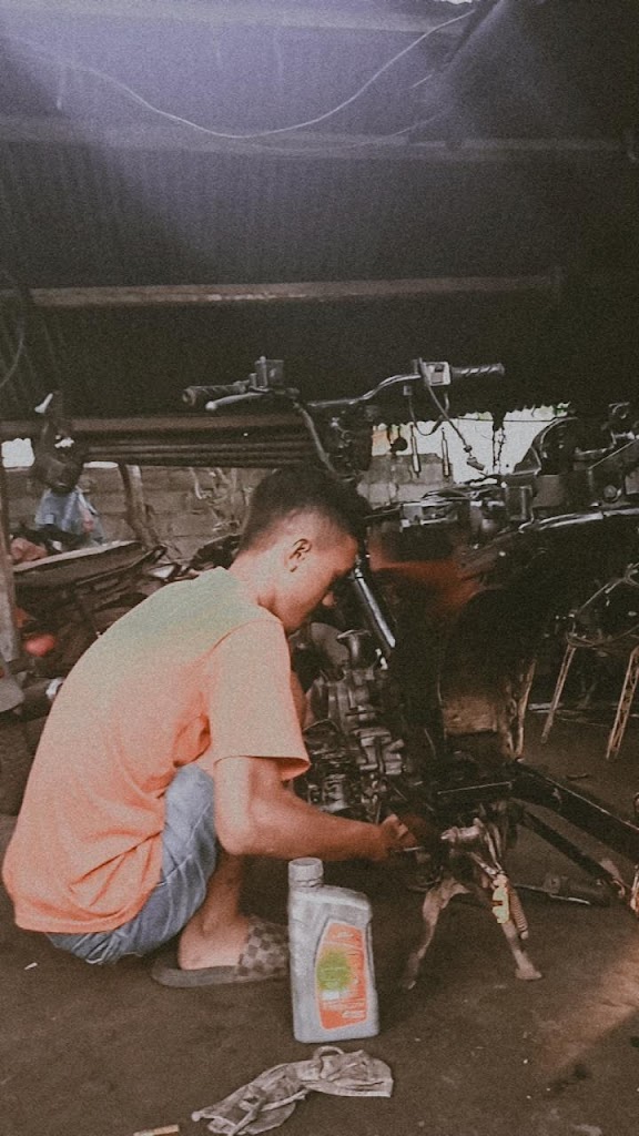 Bengkel fwi / Depot air galon woloare