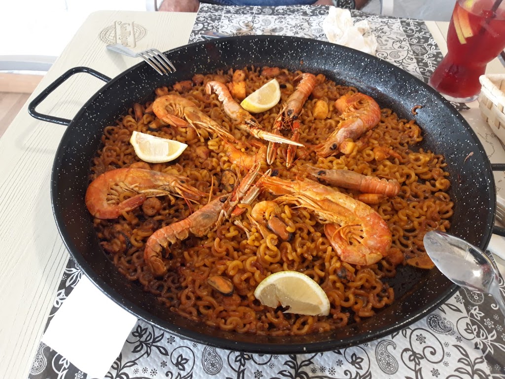 CAFETERIA DONA — Del propietario