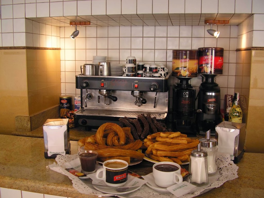 Churreria Cafeteria MariCarmen — Comida y bebida