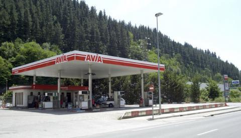 AVIA — Estacion de servicio