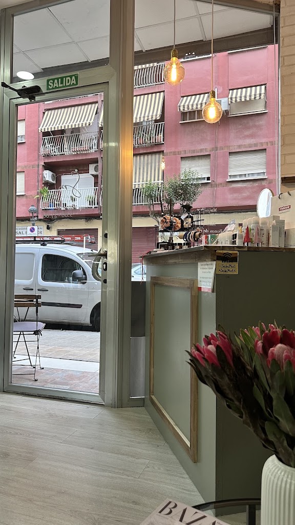 Salon De Belleza "NIMO" — Exterior
