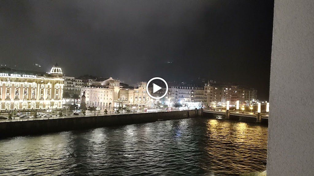 Gros, Donostia-San Sebastian — Videos