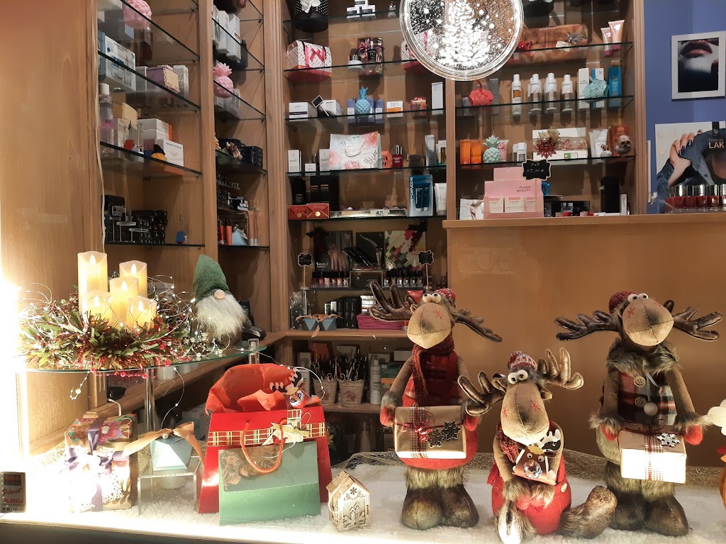 Ambar — Interior