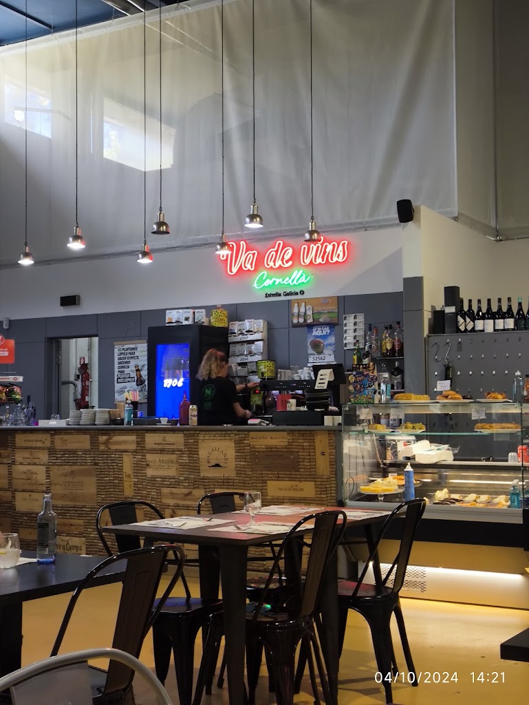 Va de Vins Restaurante — Ambiente