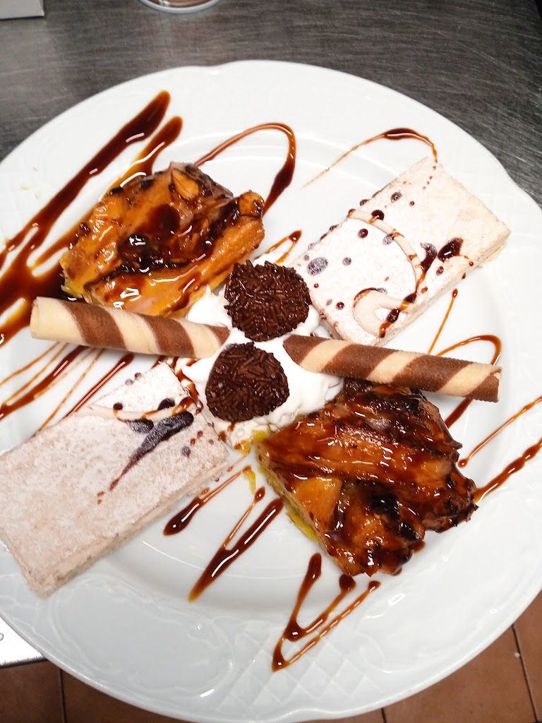 Bocados Cocina Casera — Comida y bebida