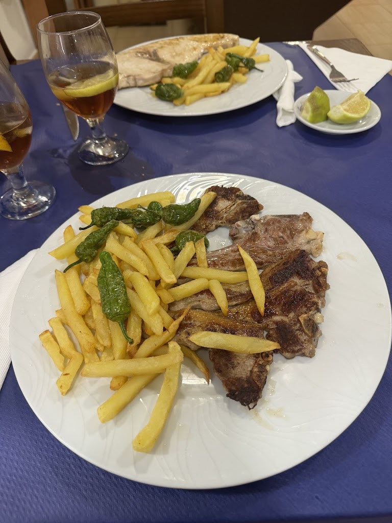 Restaurante RAMON EL HUERTANO — Comida y bebida