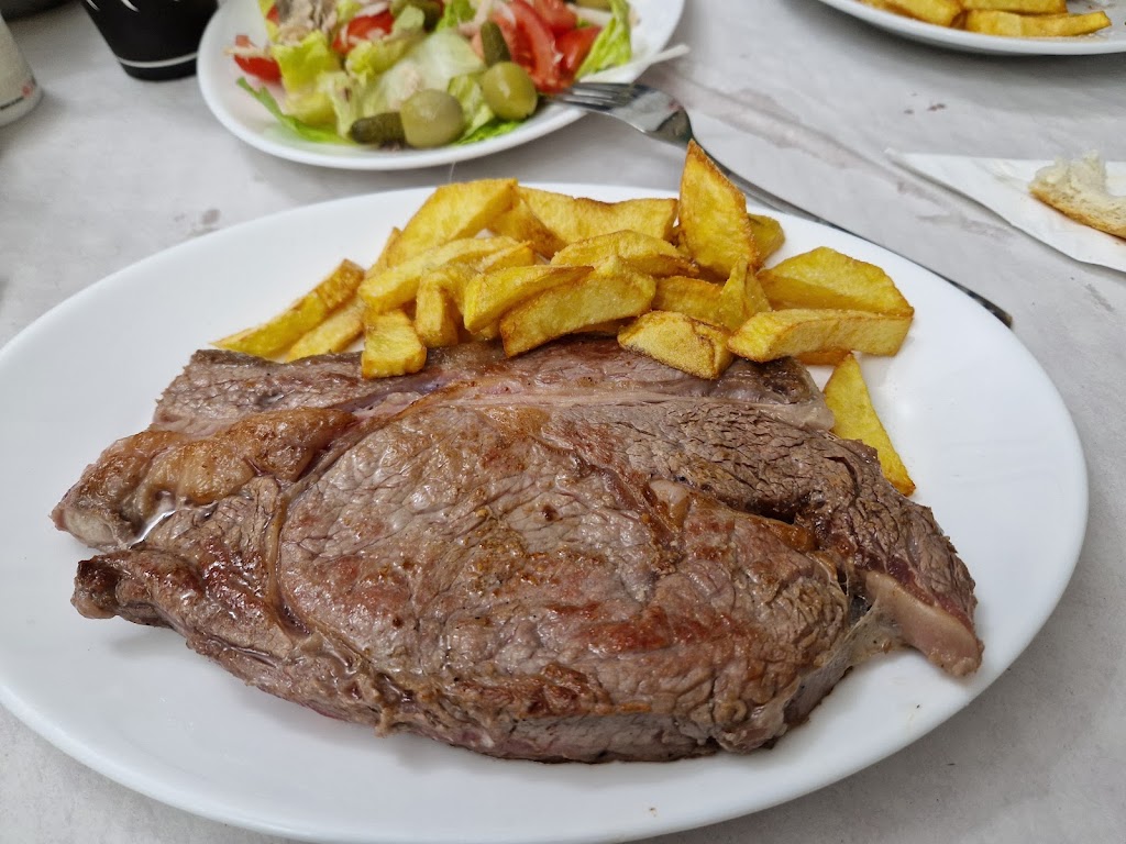 Restaurante Alhambra — Comida y bebida
