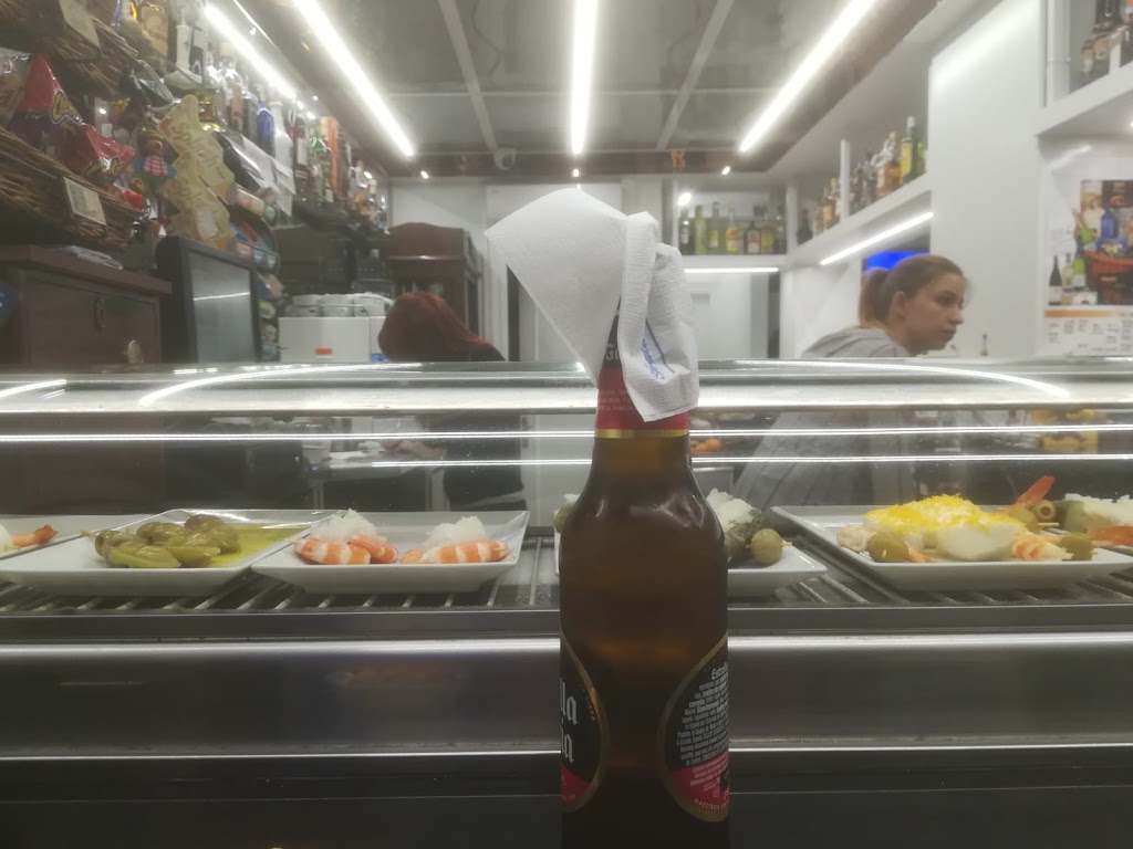 Cafeteria El Pilar — Ambiente