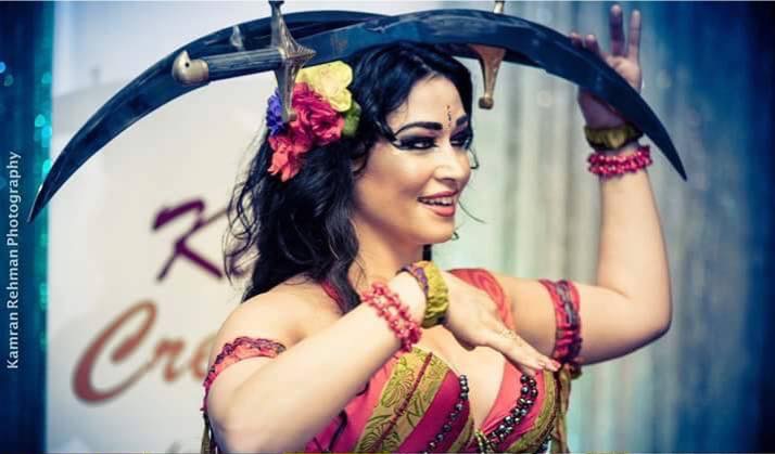  Adriana Belly Dance
