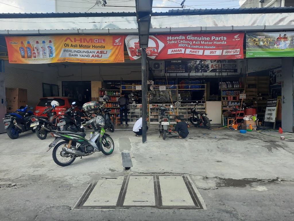 MAKMUR MOTOR GODEAN