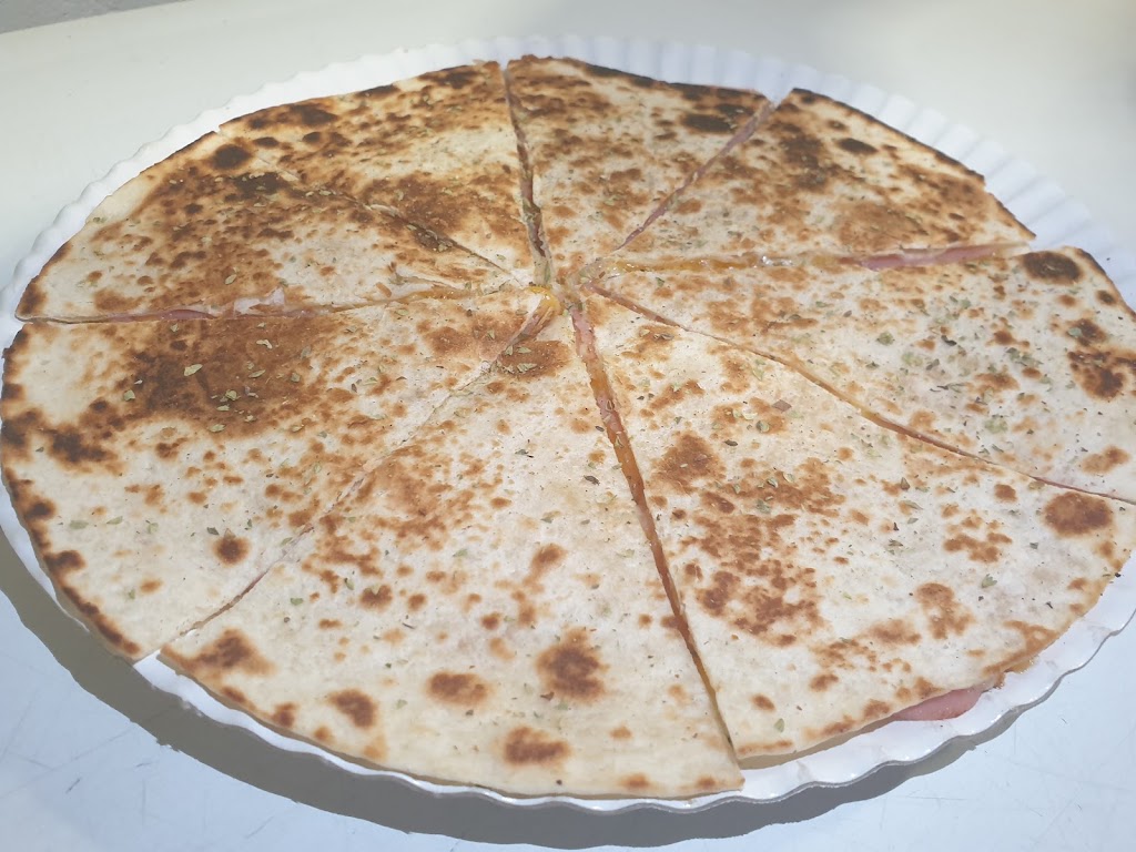 La tukah bar — Comida y bebida