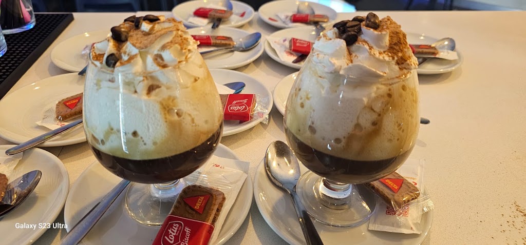 Cafe y Copas TAYLIS — Del propietario