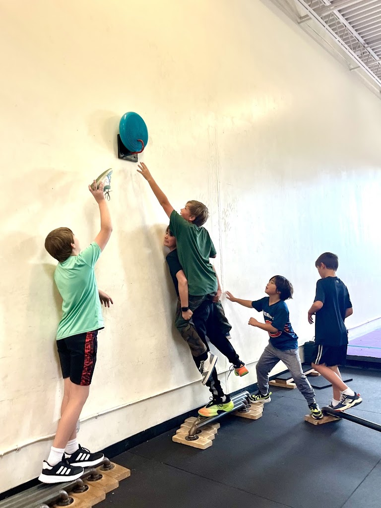  Superhuman Academy - Parkour, Trampoline, Tricking