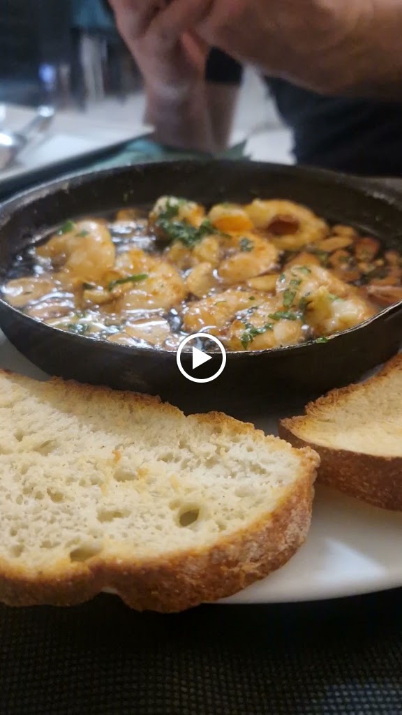 Restaurante Pizzeria Mamma Lucia — Videos
