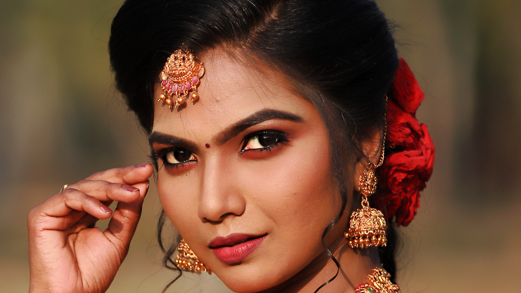 Arosh Makeovers Colachel Bridal Makeup Artist