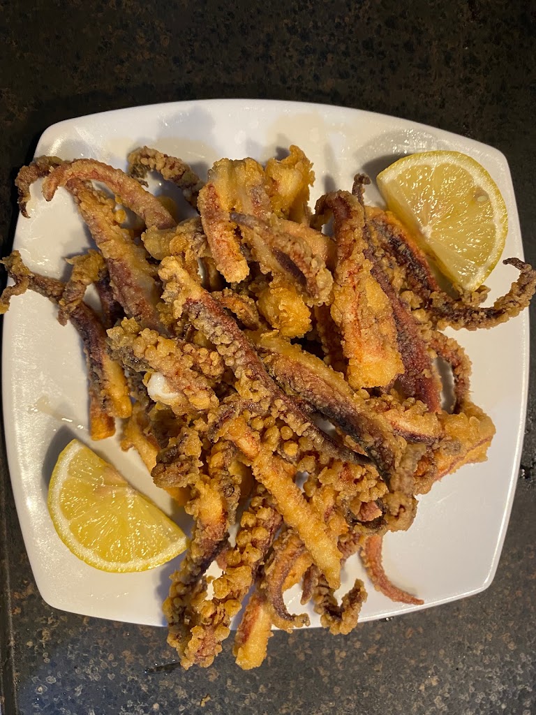 Bar Cafeteria Sant Mori — Comida y bebida